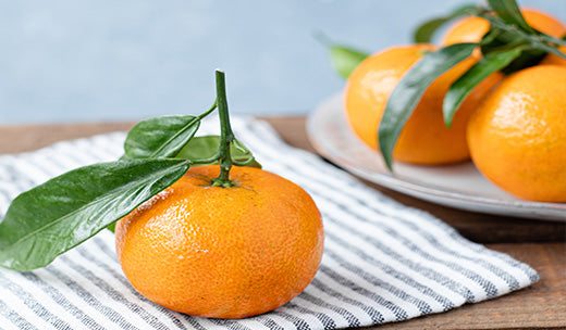 Vitamin c serums, Vitamin c benefits, Vitamin c foods, Best vitamin c serum, Vitamin c serum for face, skin care vitamin c serum, wrinkles under eyes, for skin glow, skin glow products how make skin glow